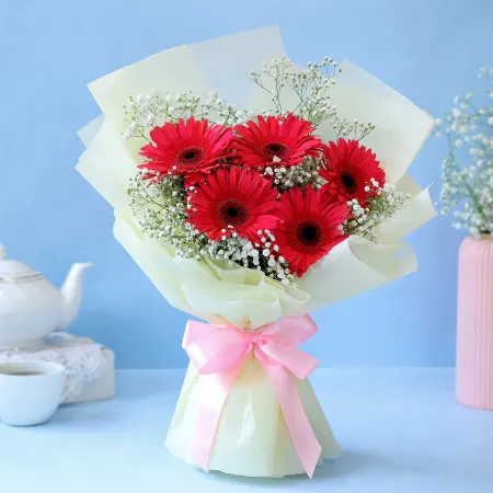 5-gerberas-flower-bouquet
